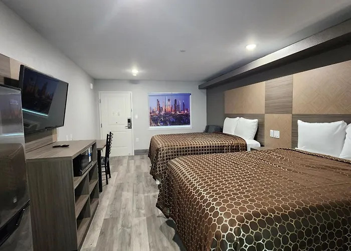 Queen Room
